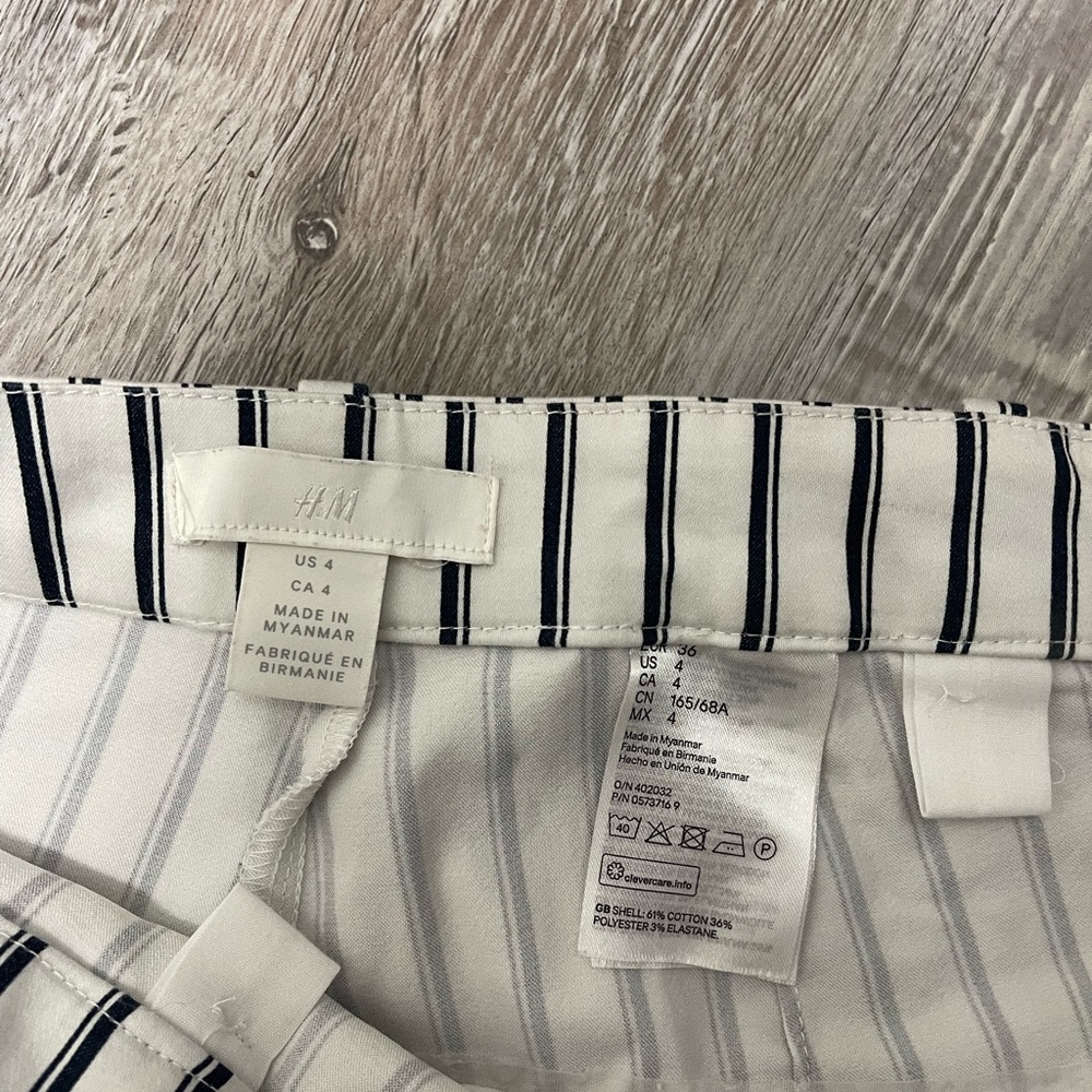 H&M black and white stripe capris